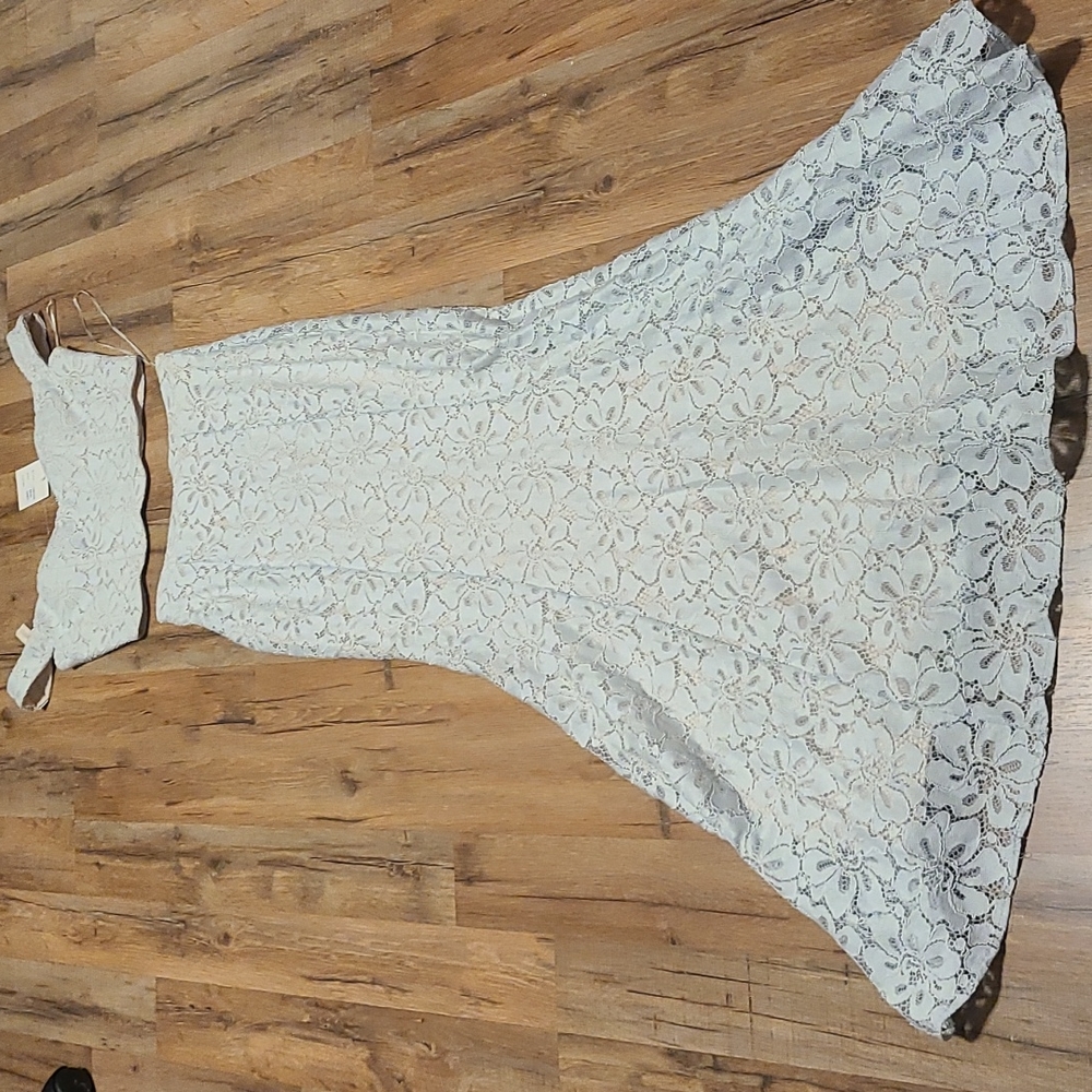 2 Piece Mermaid Style Dress. Light blue, Floral Lace. Size Medium. Maniju Brand
